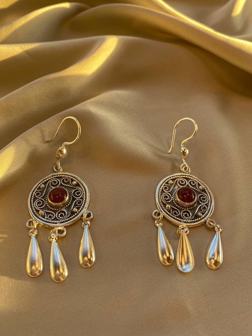 BEAUTIFUL EARRINGS with red stone